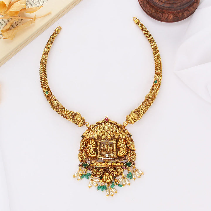 Evander Nagas Short Necklace
