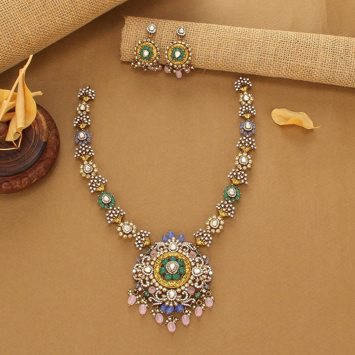 Aharikha Avikam Short Necklace Set
