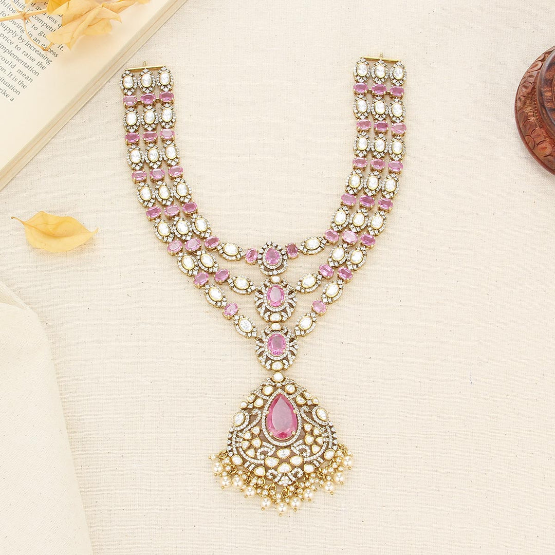 Shine Charm Short Necklace Set