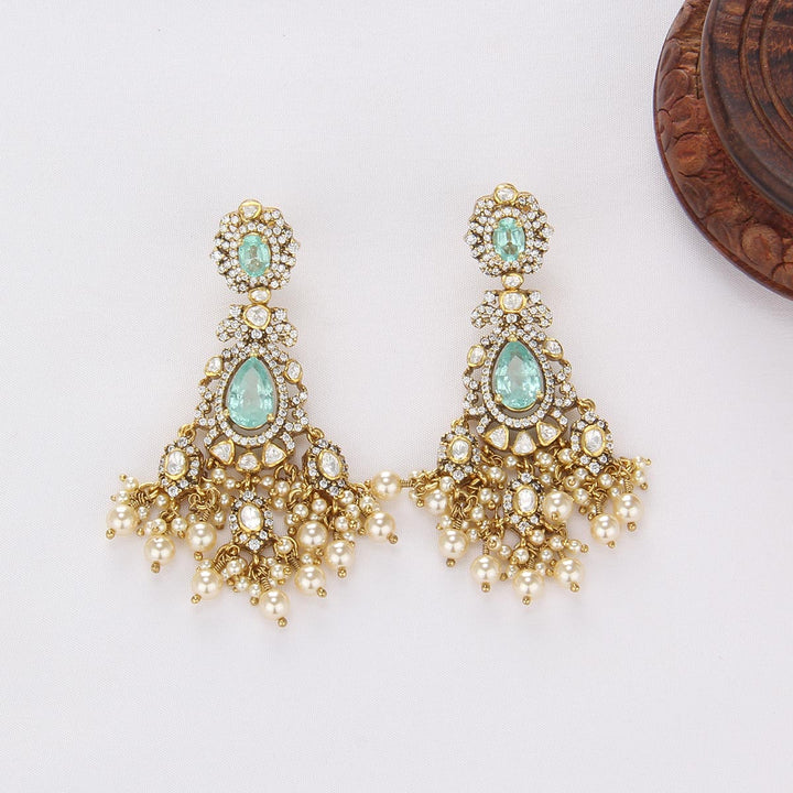 Glittering Short Necklace Set