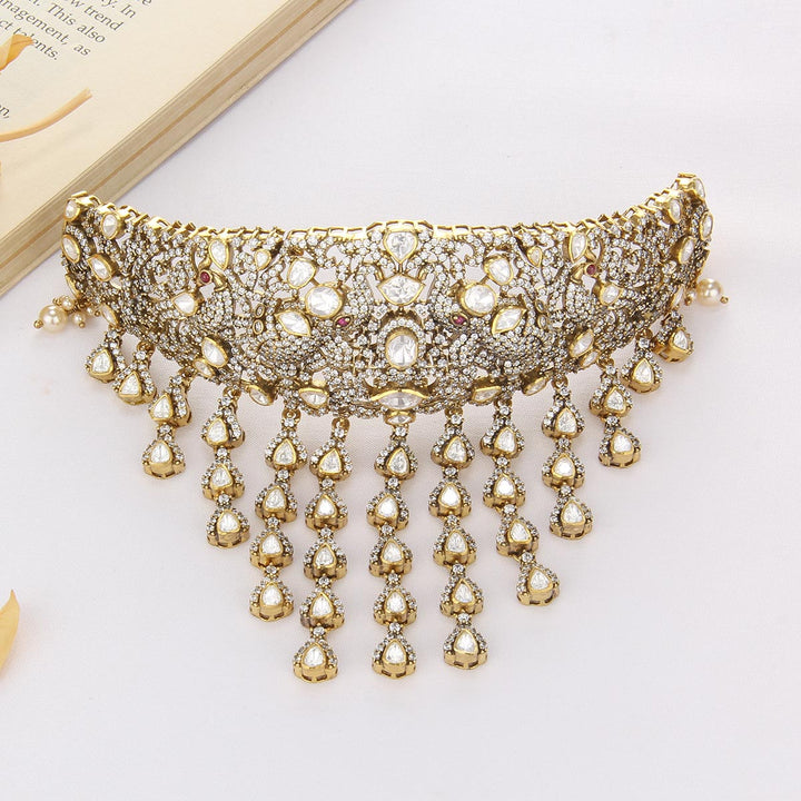 Trendy & Glow Victorian Choker Set
