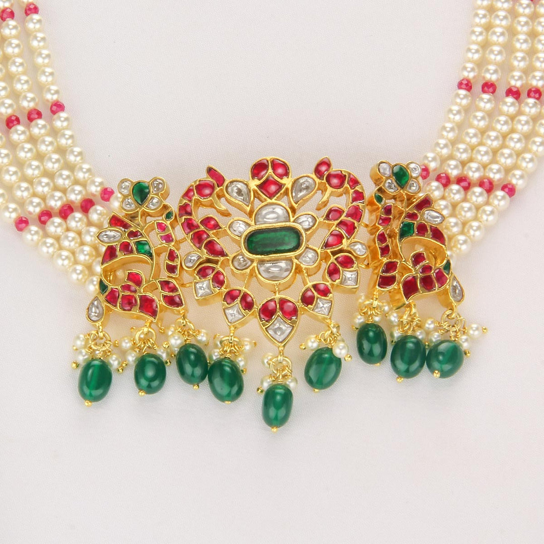 Dhishya Kundan Choker