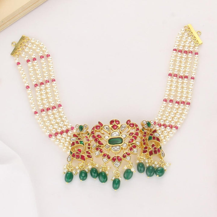 Dhishya Kundan Choker