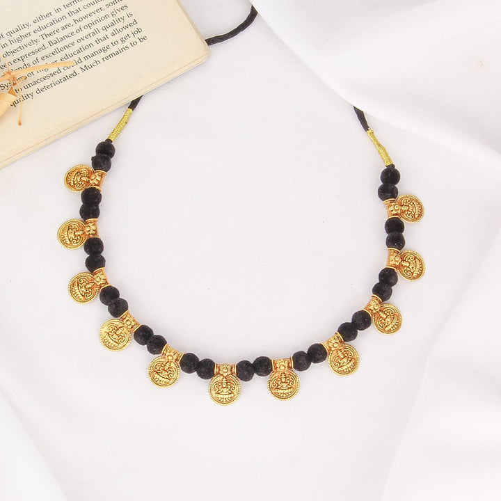Dhanvitha Rope Necklace