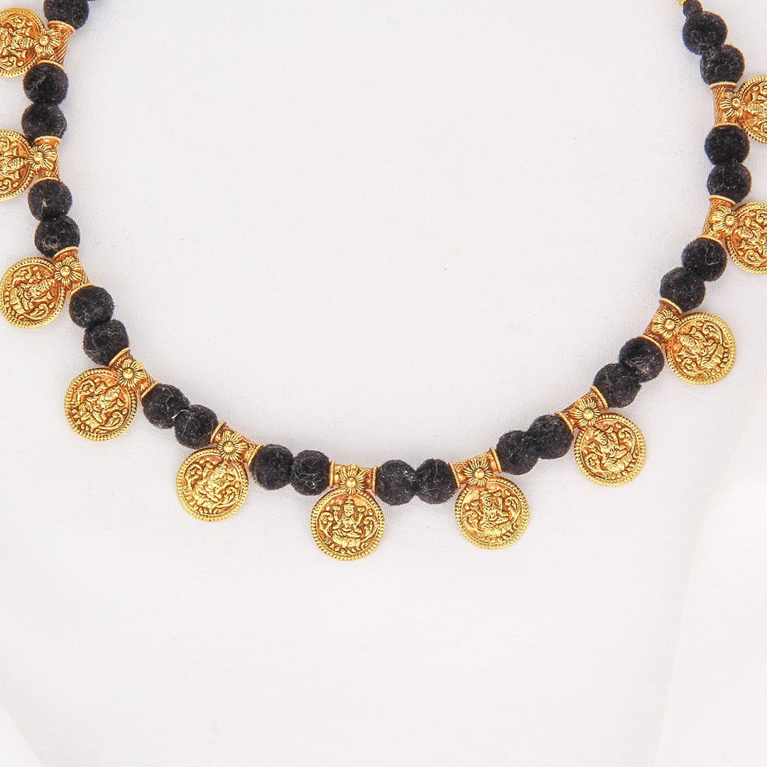 Dhashikha Rope Necklace