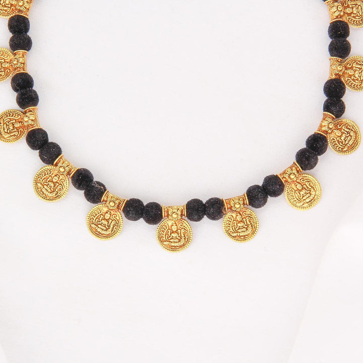 Prashikha Rope Necklace