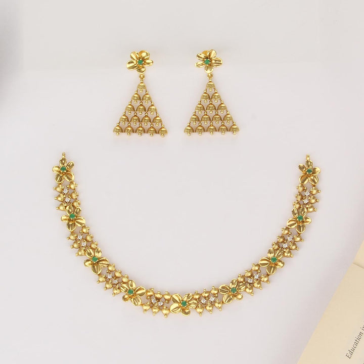 Bhivika Short Necklace Set