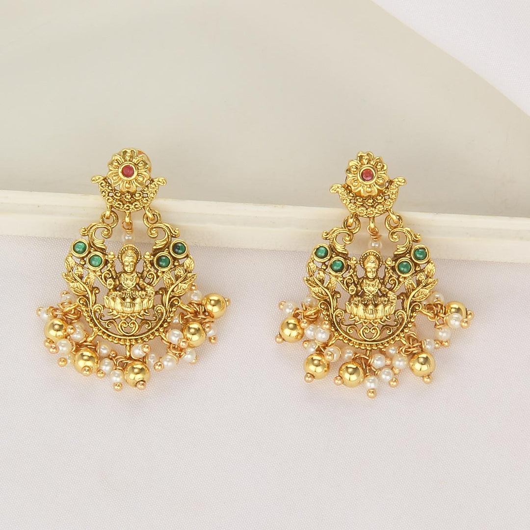 Grandeur Nagas Short Necklace Set