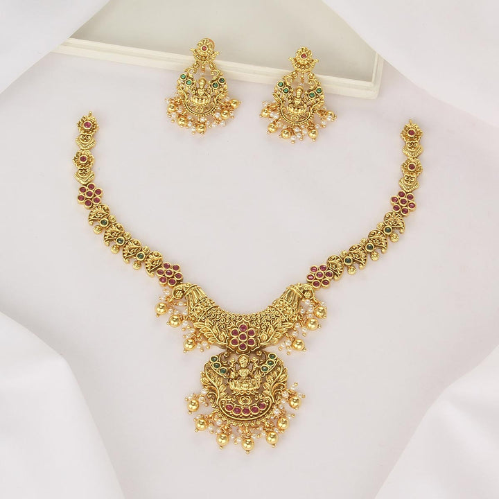 Grandeur Nagas Short Necklace Set