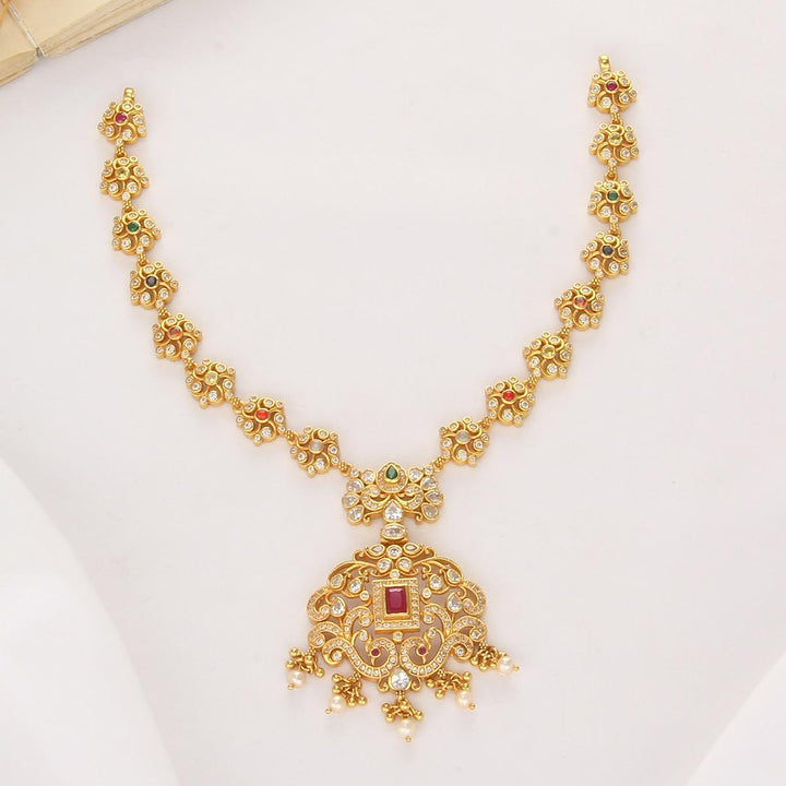 Attractive Stone Short Necklace