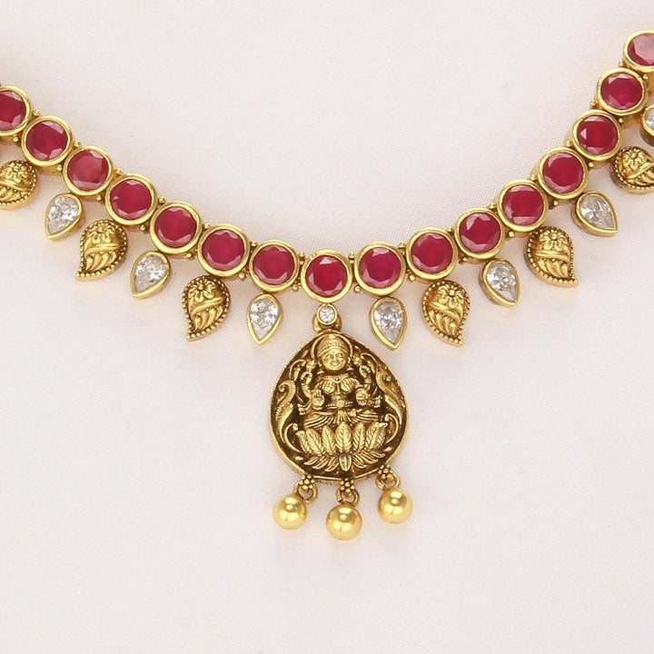 Divine Stone Short Necklace