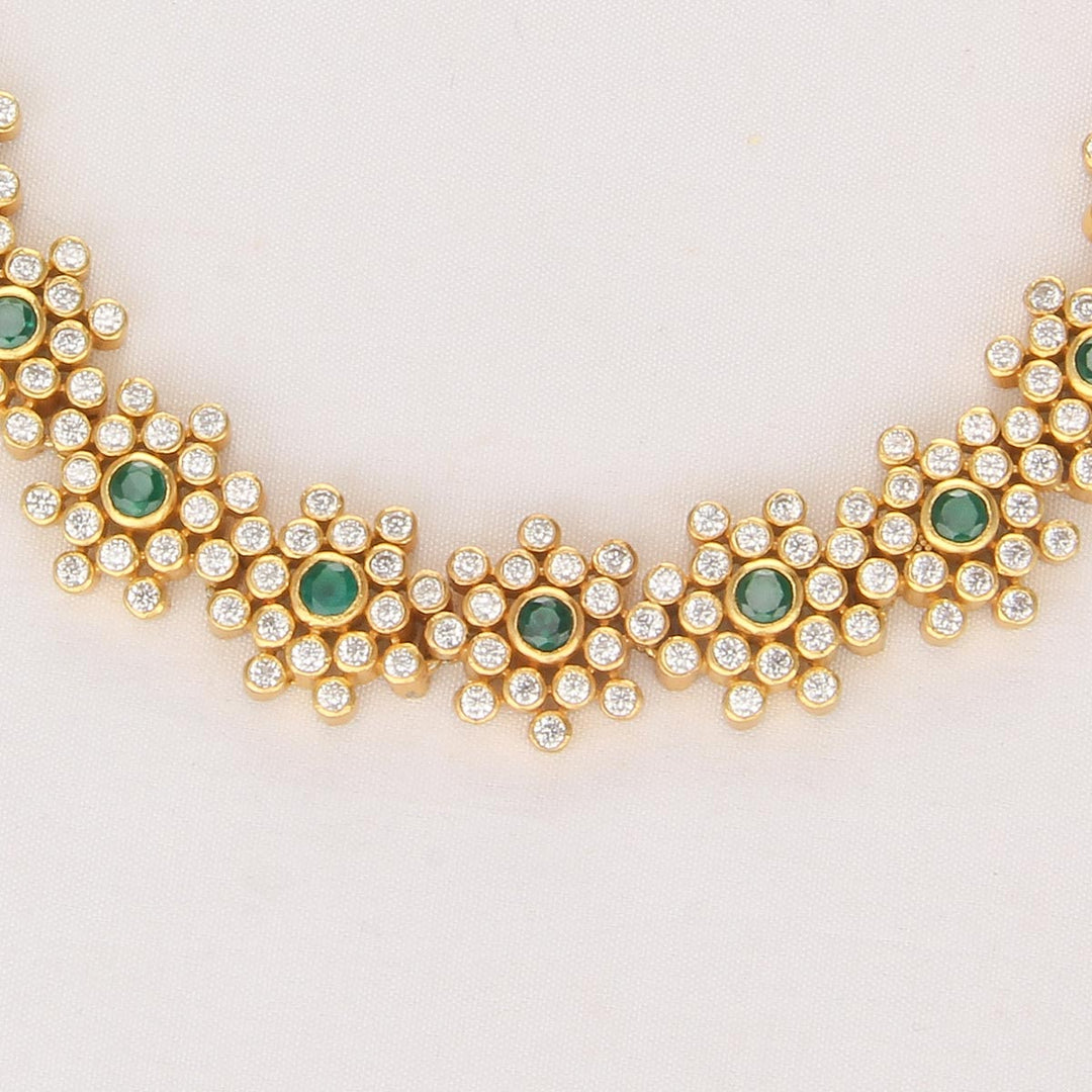 Gorgeous Look Stone Short Necklace