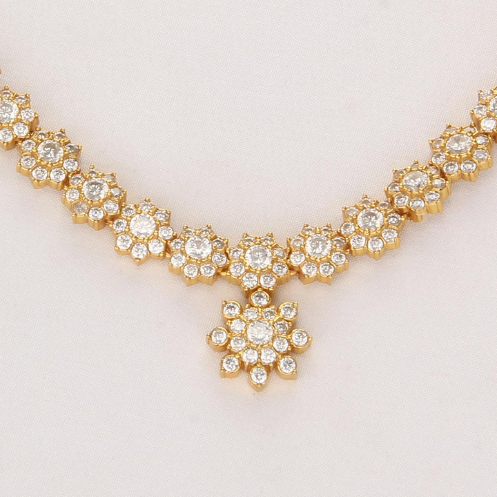 Dazzling Stone Short Necklace