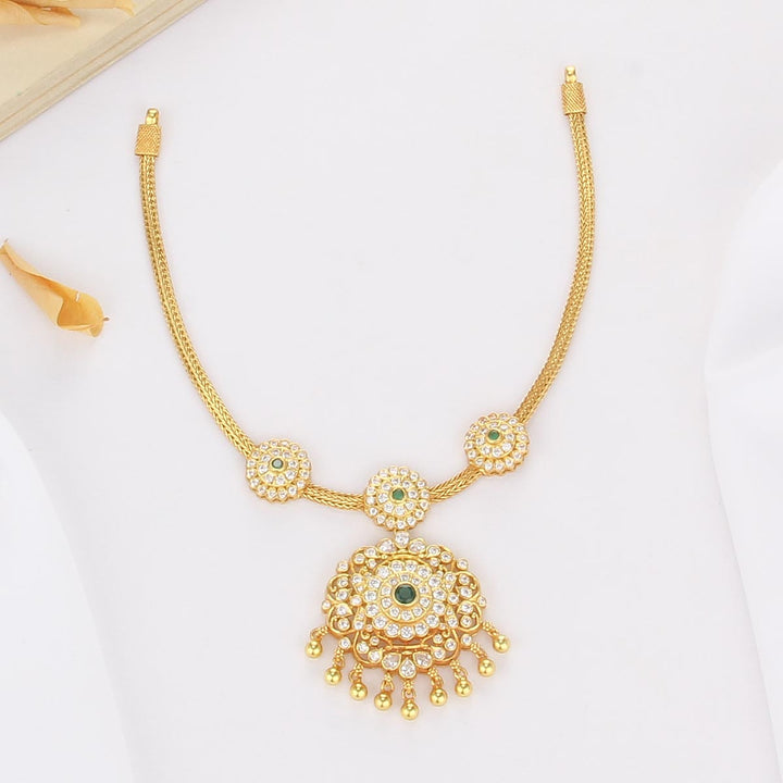Lihana Short Necklace