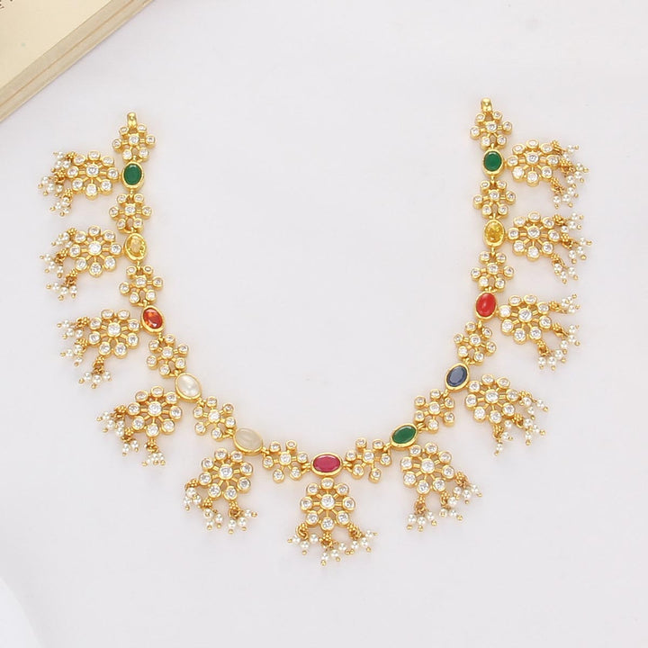 Sparkling Stone Short Necklace