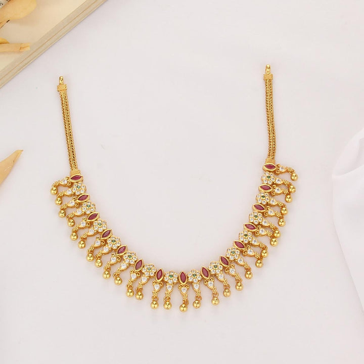 Dhishya Short Necklace