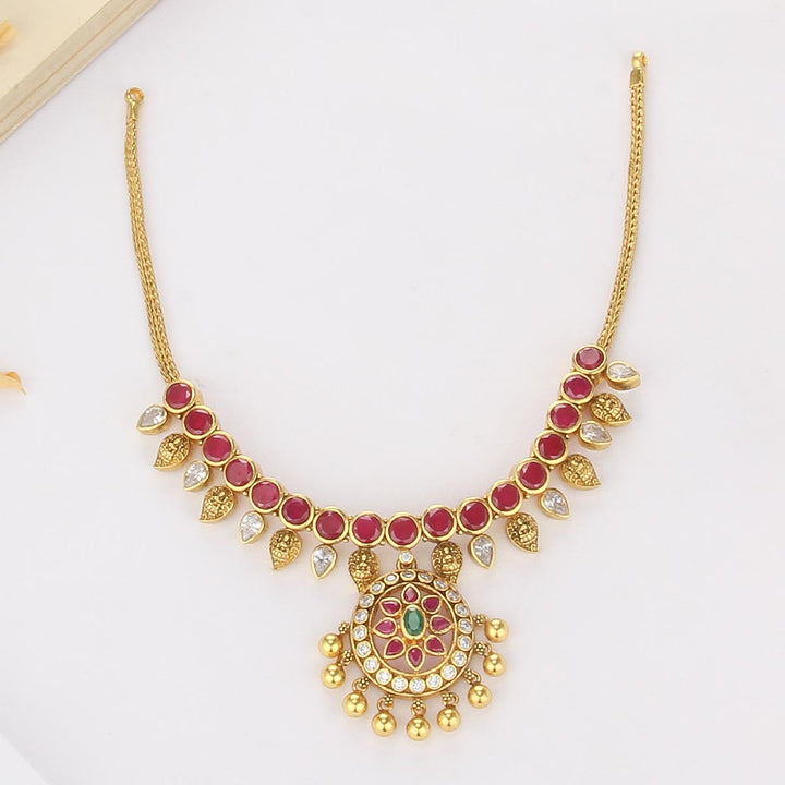 Daksha Stone Short Necklace