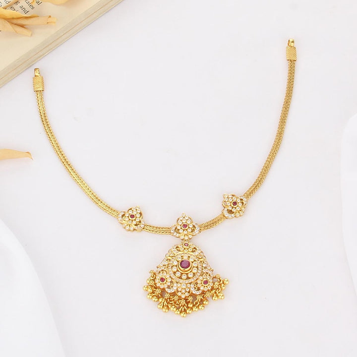 Avisha Attigai Necklace