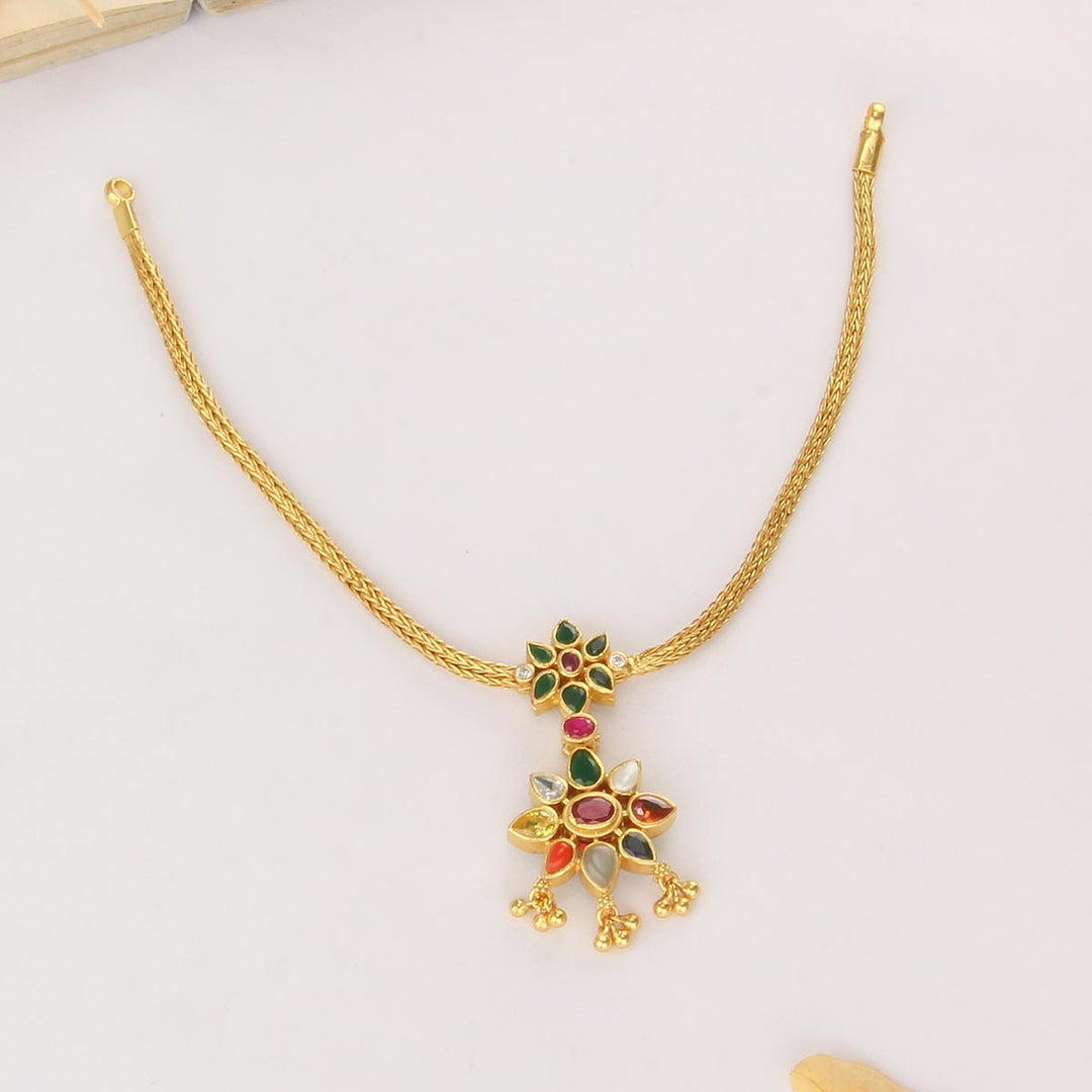 Varnikha Reversible Short Necklace