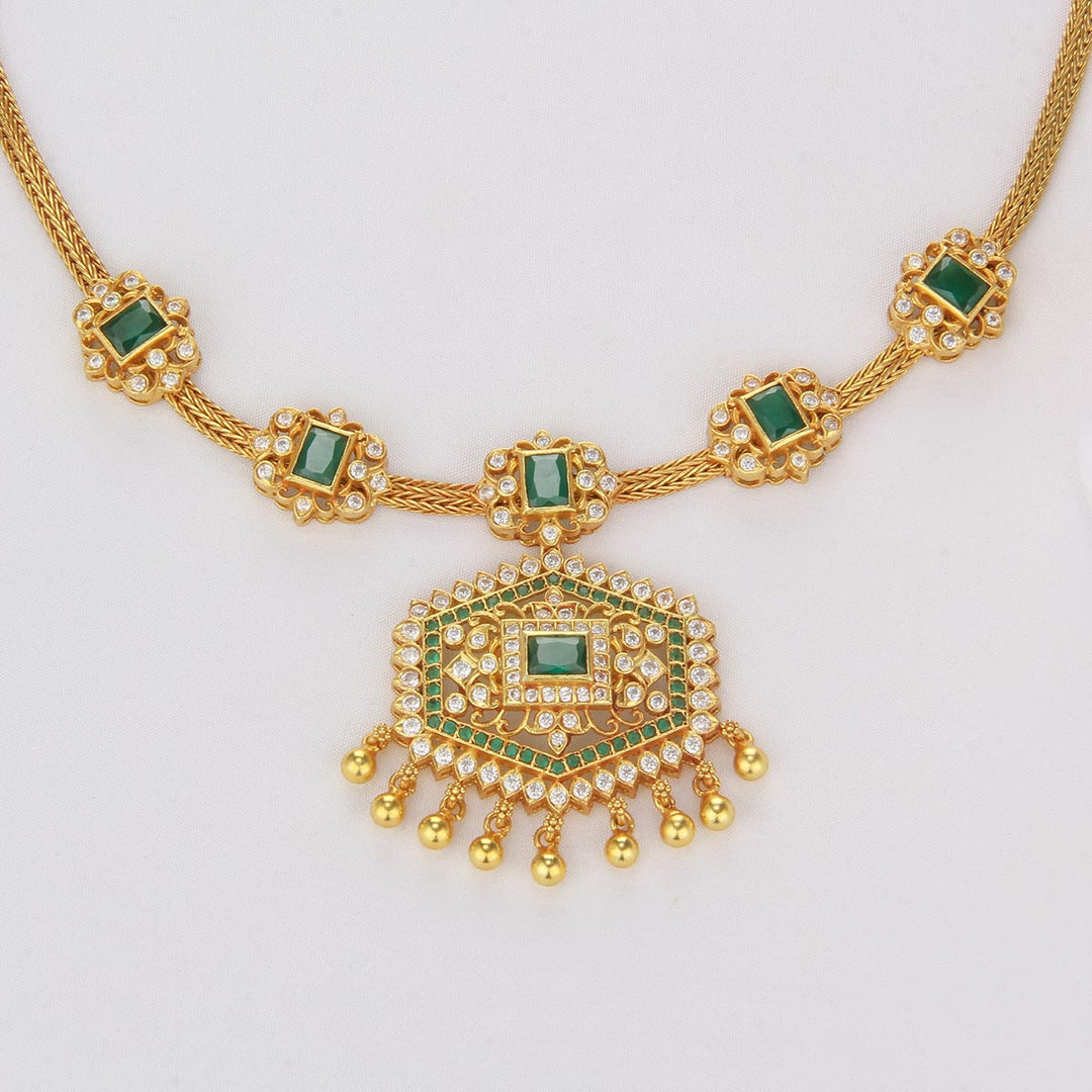 Marvellous Stone Short Necklace