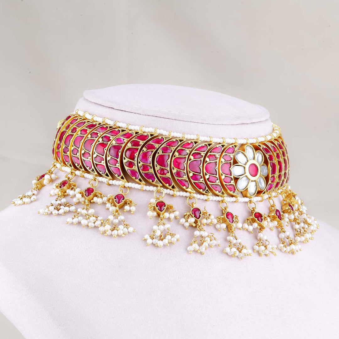 Beauteous Choker