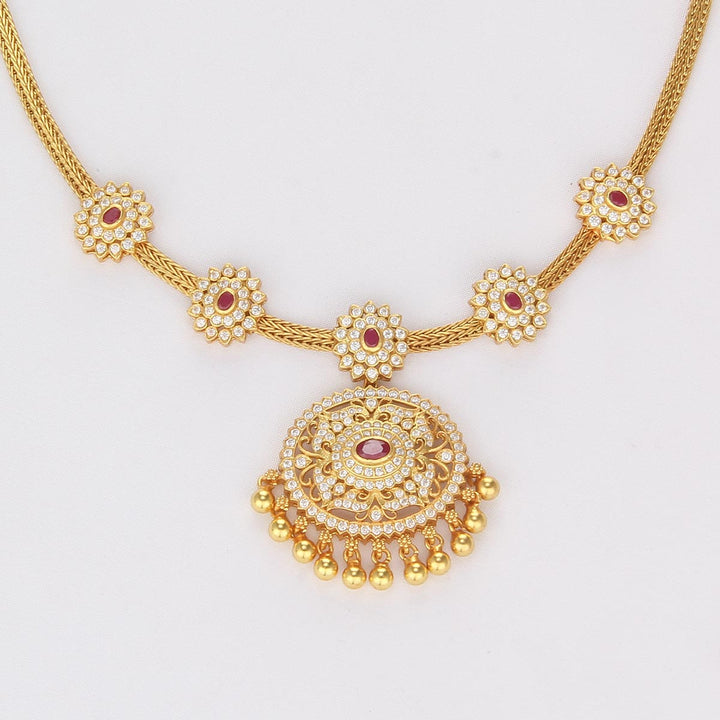 Gleaming Stone Short Necklace