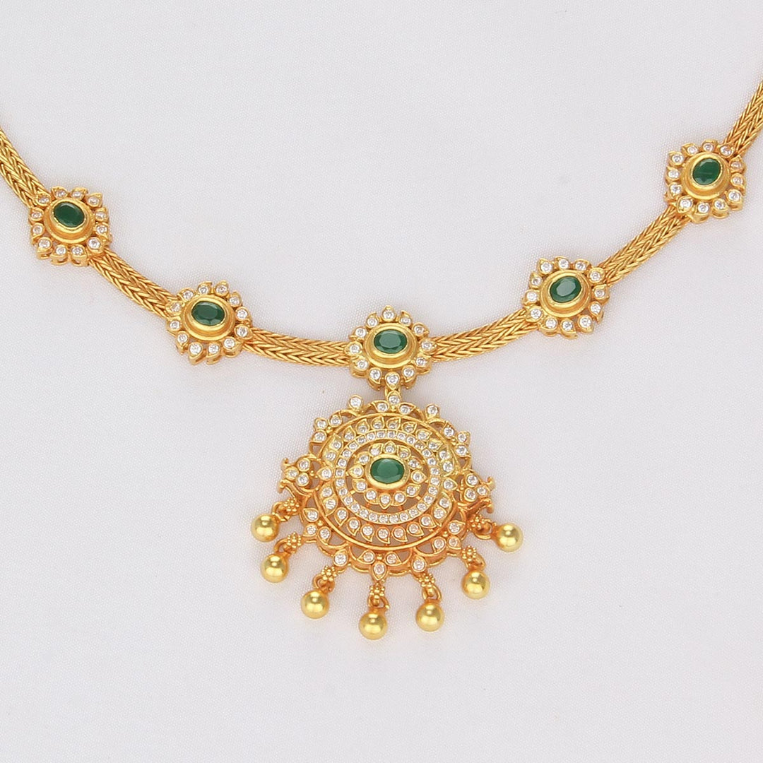 Aarunikha Stone Short Necklace