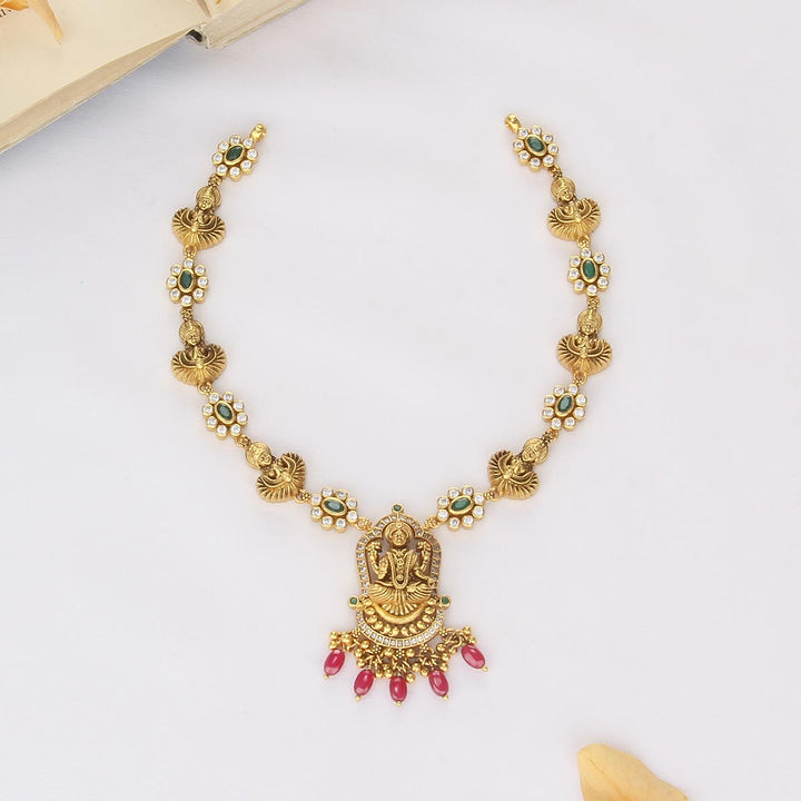 Aadhirai Nagas Short Necklace