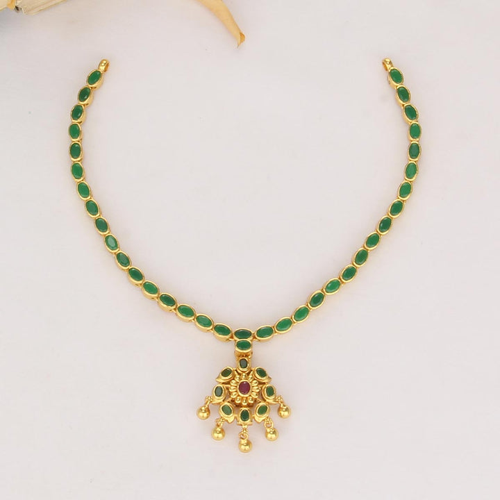 Shruthika Reversible Short Necklace