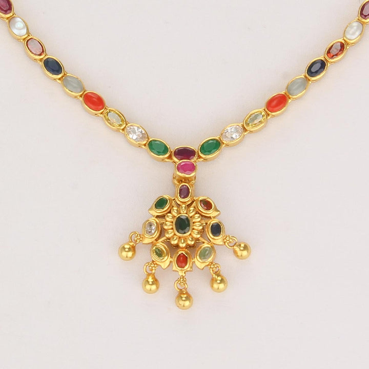 Shruthika Reversible Short Necklace