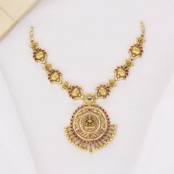 Anushika Nagas Short Necklace