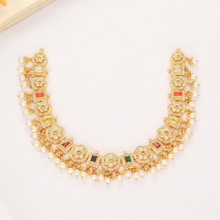 Baiza Stone Short Necklace