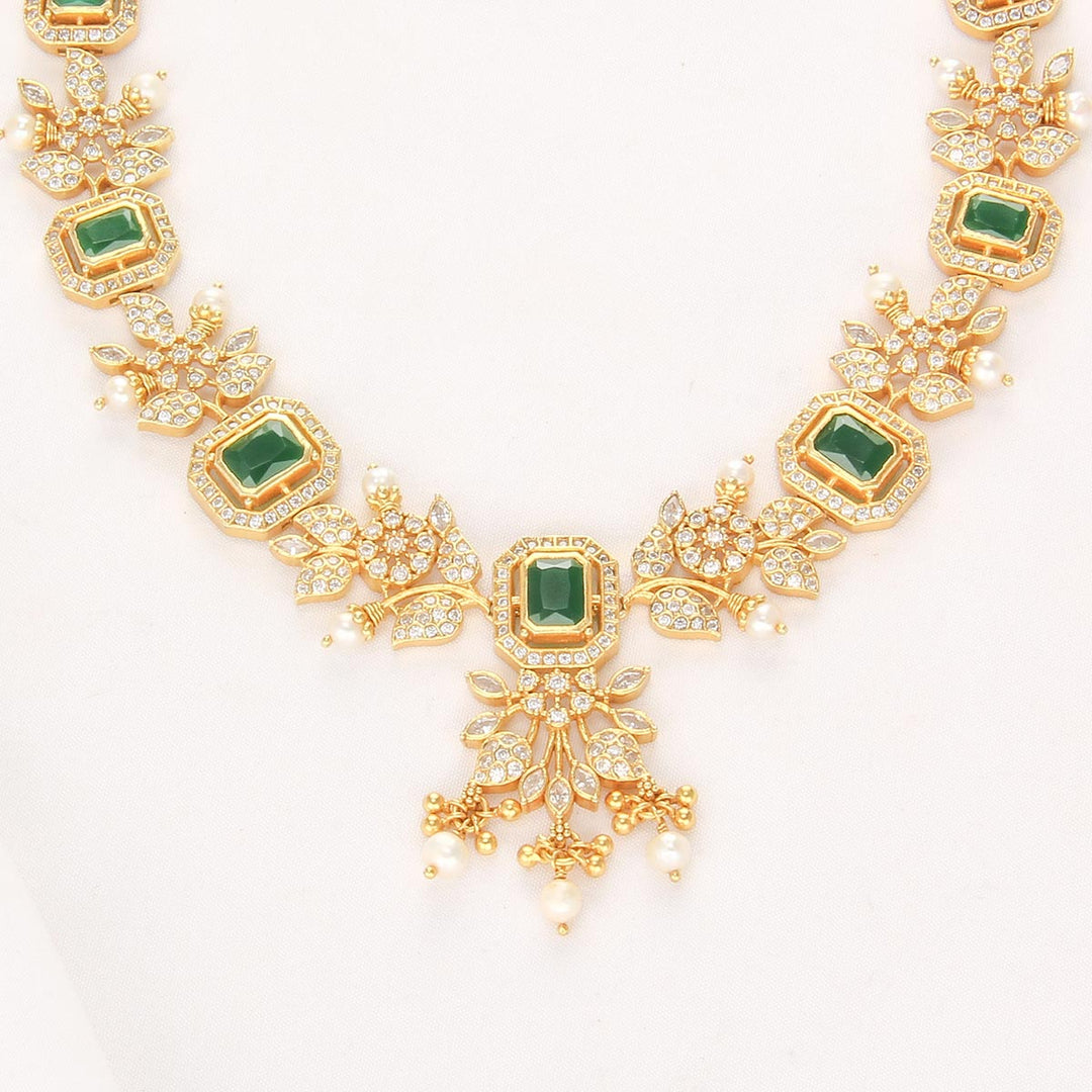 Tarnish Stone Short Necklace