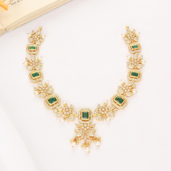 Tarnish Stone Short Necklace