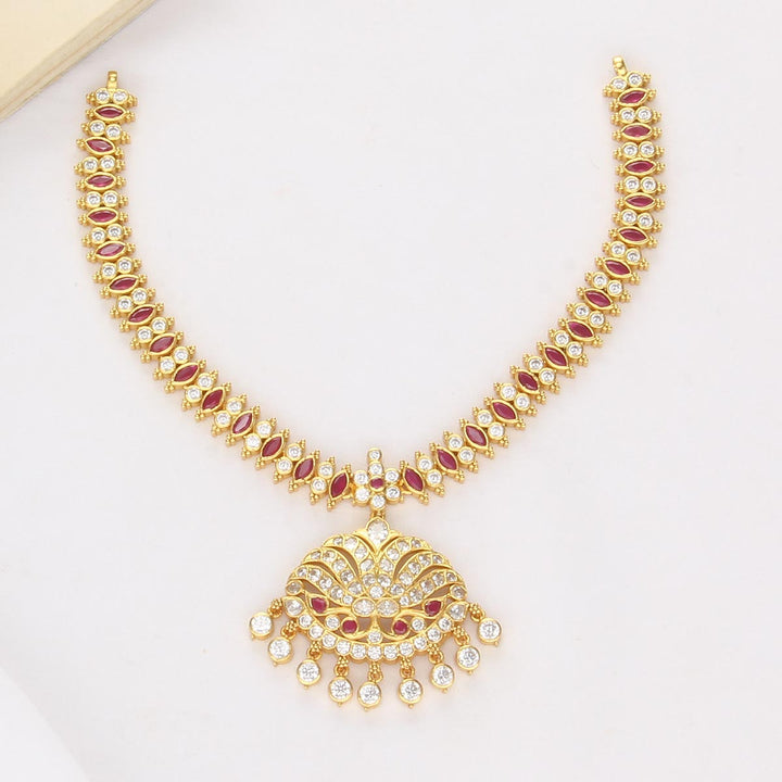 Spark Stone Short Necklace