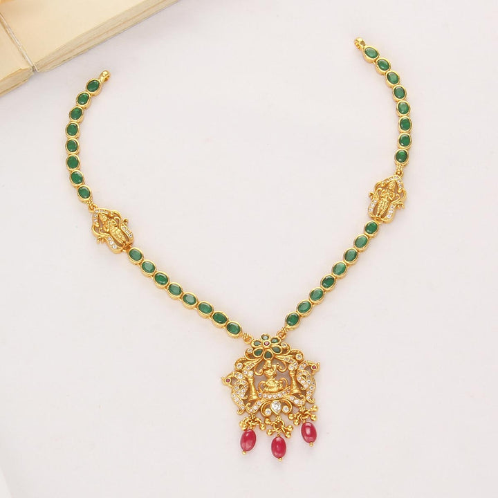 Heritage Stone Short Necklace