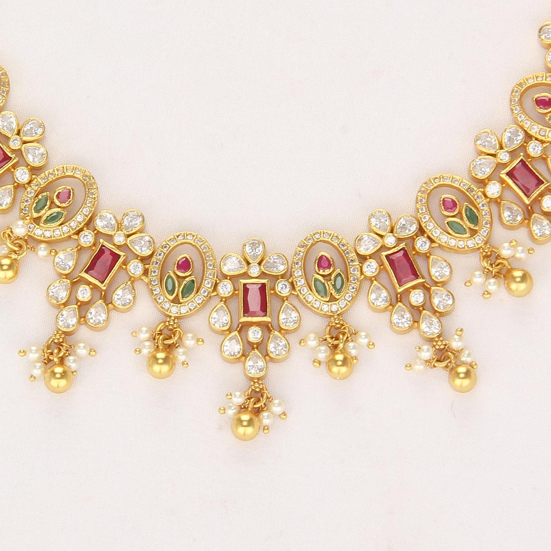 Attractive Stone Short Necklace