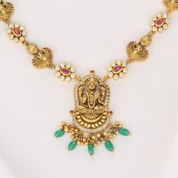 Rishnikha Nagas Short Necklace