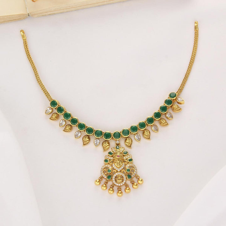 Nithrasa Stone Short Necklace