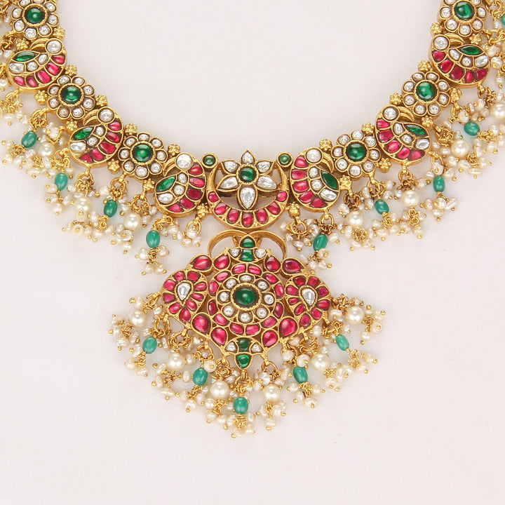 Prashikha Kundan Short Necklace