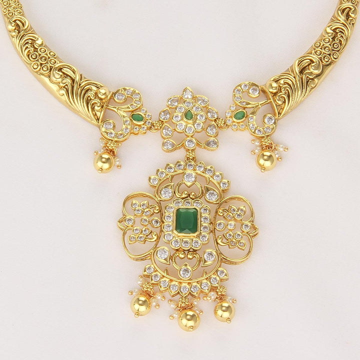 Rethikha Short Necklace Set