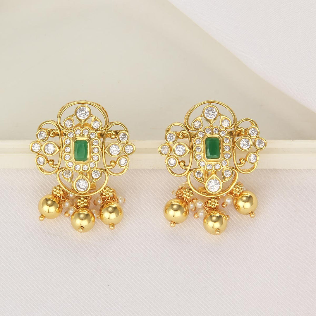 Rethikha Short Necklace Set