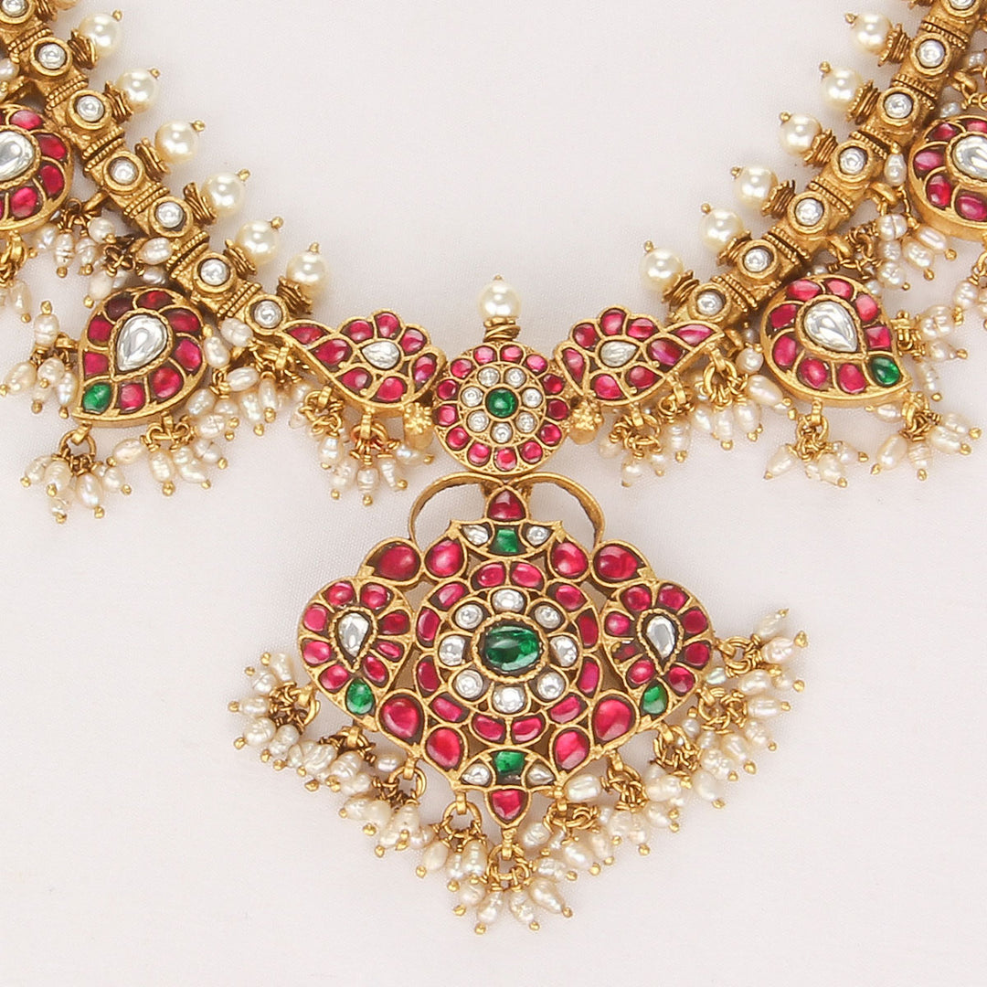 Rashiya Kundan Short Necklace