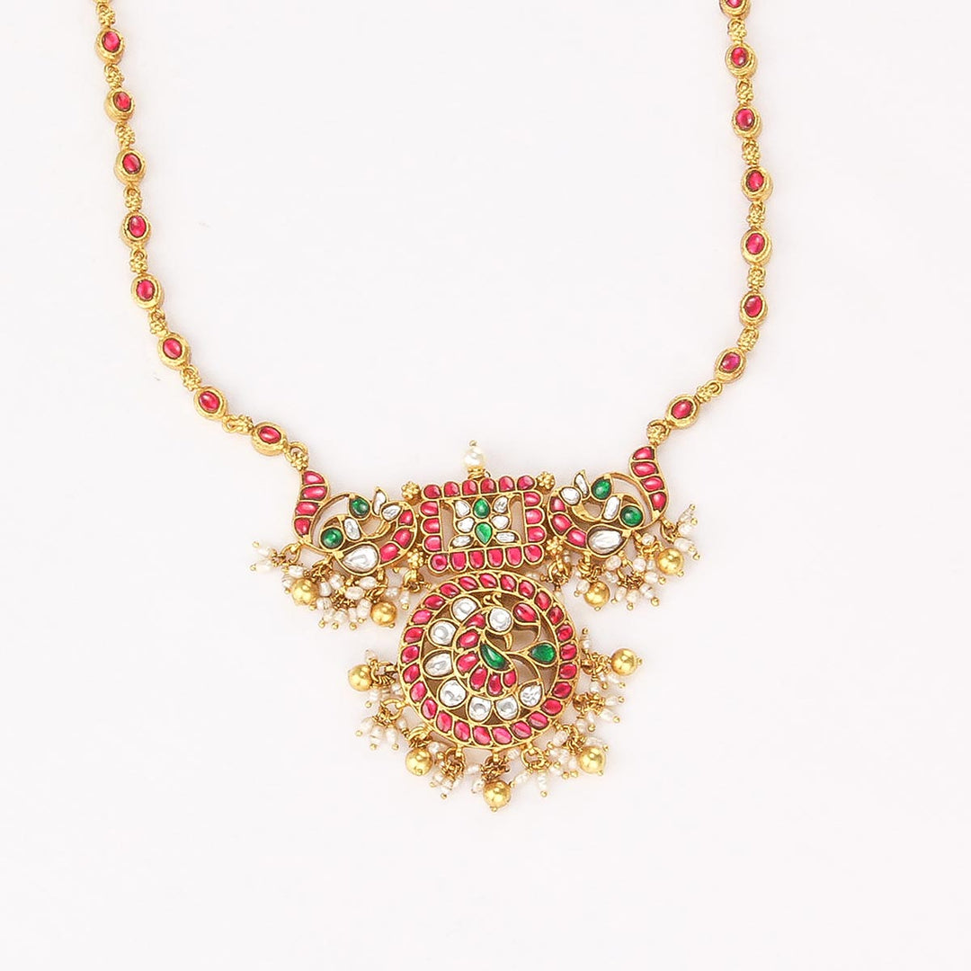 Yanisha Kundan Long Necklace