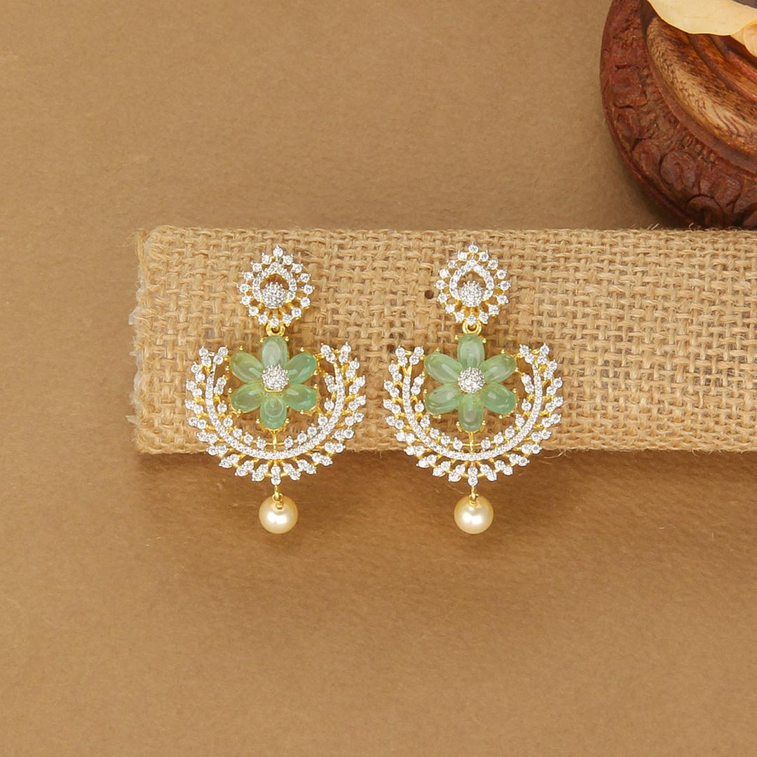 Trendy Look Avikam Necklace Set