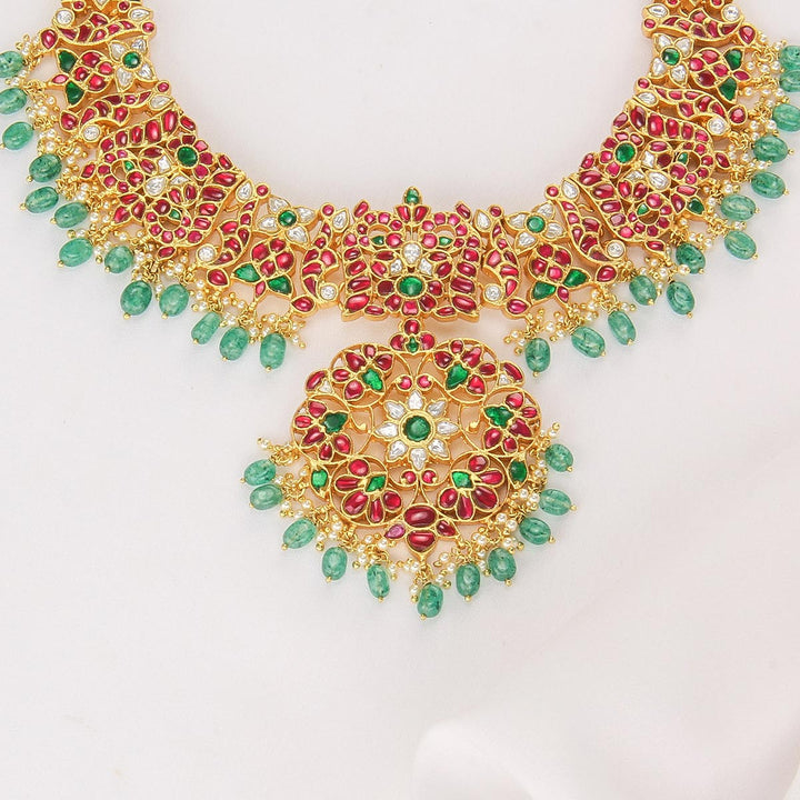 Liyashikha Kundan Short Necklace