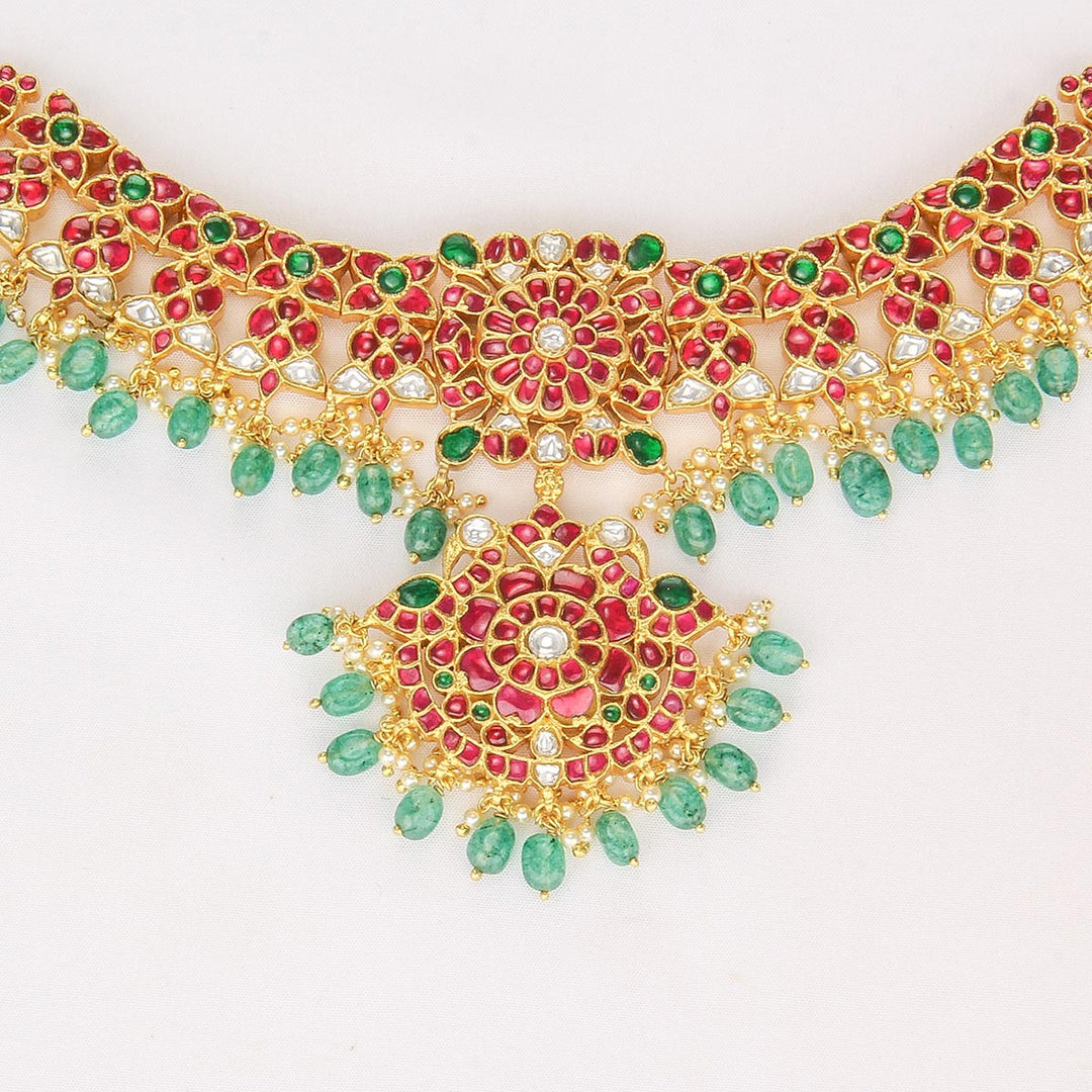Classy Kundan Choker