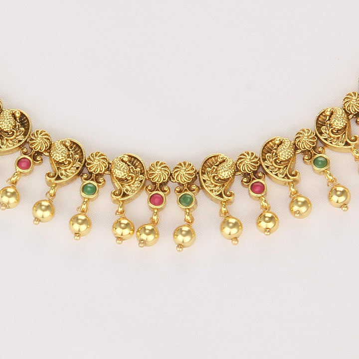 Dhashikha Short Necklace Set