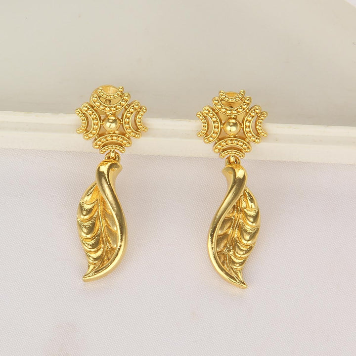 Golden Glow Short Necklace Set