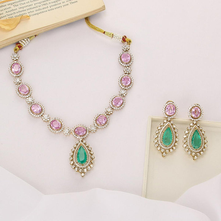 Simrath Short Necklace Set